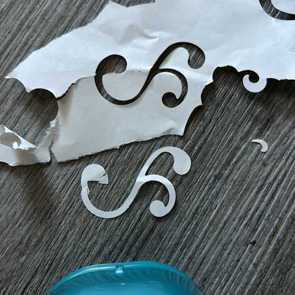 Scrapbooking border design punch - Picture 2 of 2